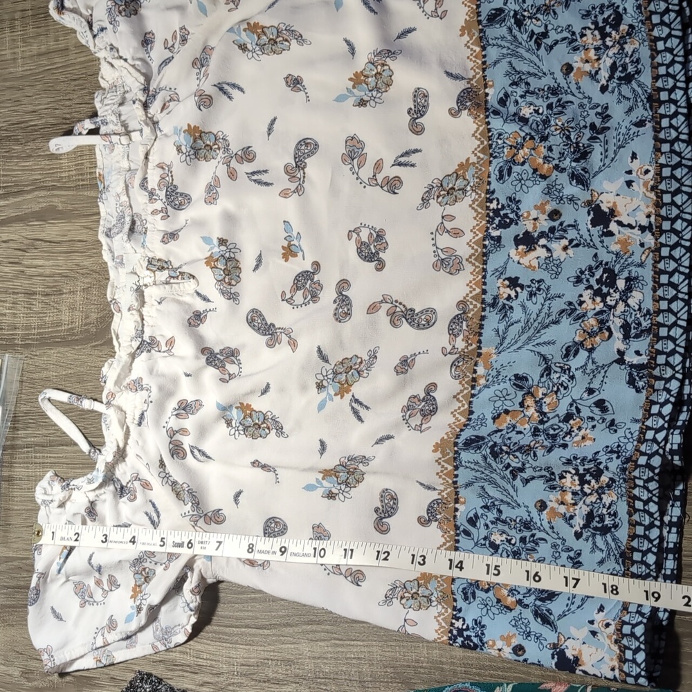 Love Tree Blue and White Blouse - Picture 6 of 6